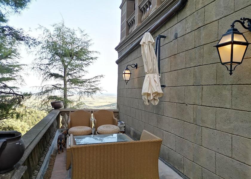 Tuscany Campiglia Marittima Exterior Detail