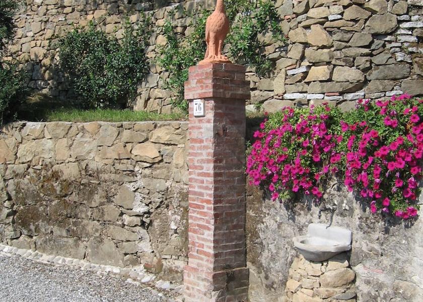 Tuscany Bagni Di Lucca Exterior Detail