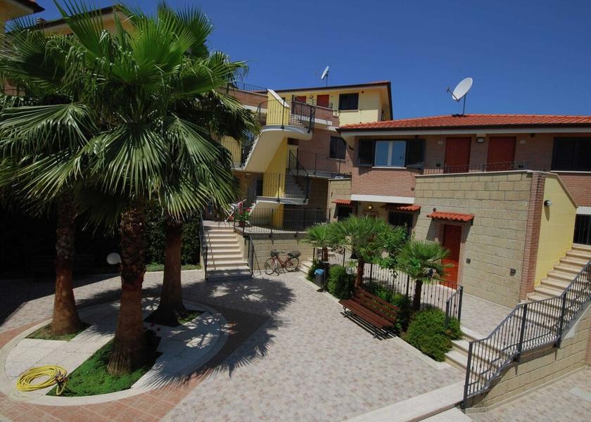 Abruzzo Tortoreto Exterior Detail