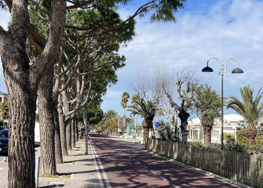 Abruzzo Tortoreto Exterior Detail
