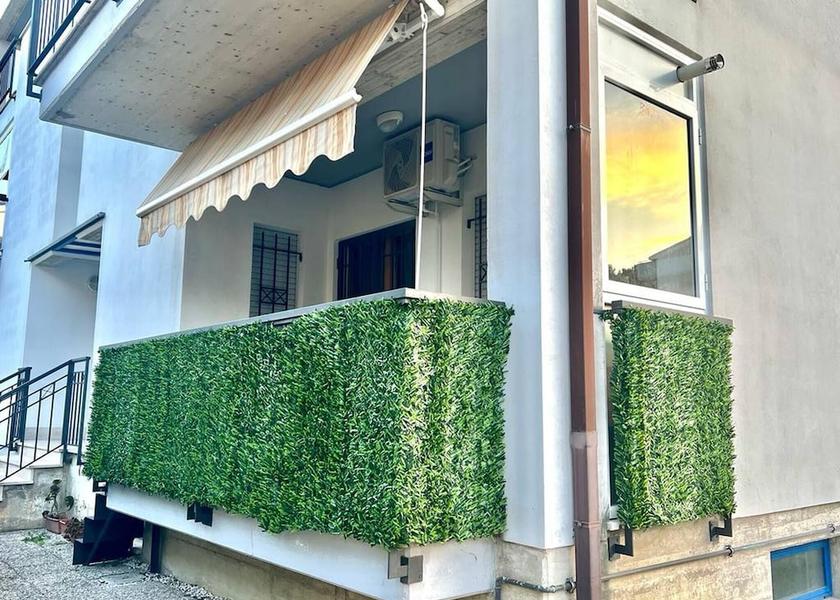 Abruzzo Tortoreto Exterior Detail