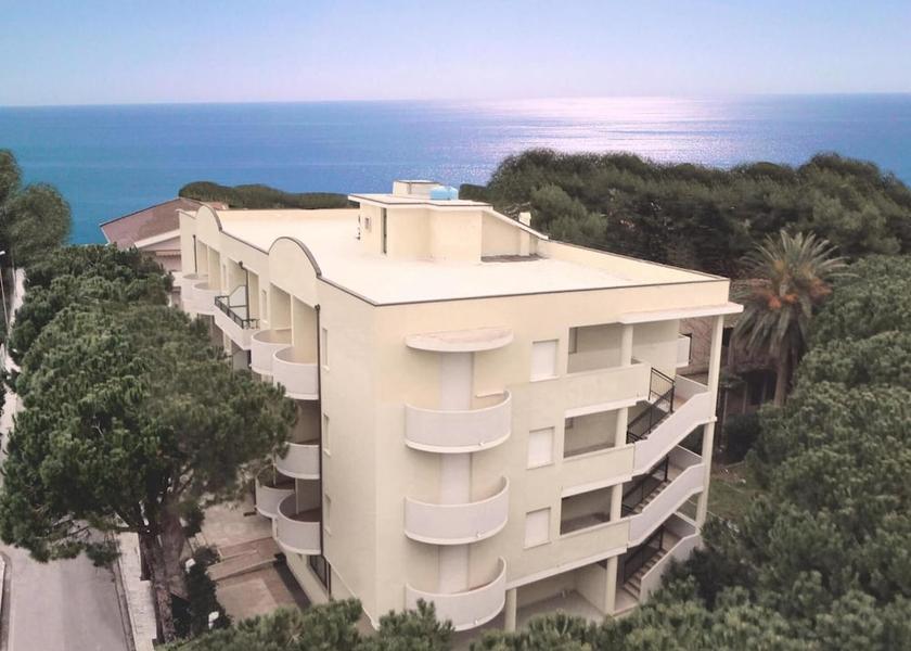 Abruzzo Tortoreto Exterior Detail