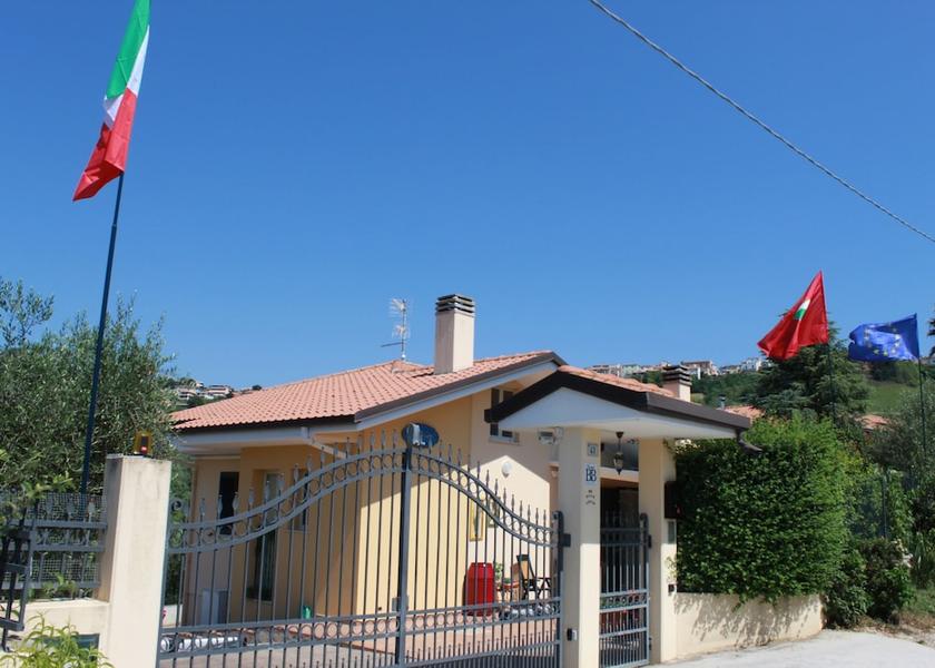 Abruzzo Tortoreto Entrance