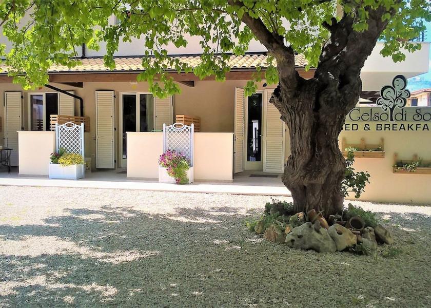 Abruzzo Tortoreto Exterior Detail