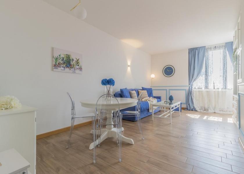 Lombardy Lierna Room