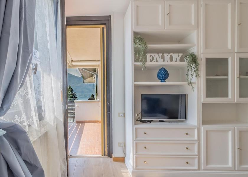 Lombardy Lierna Room