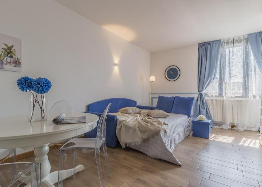 Lombardy Lierna Room