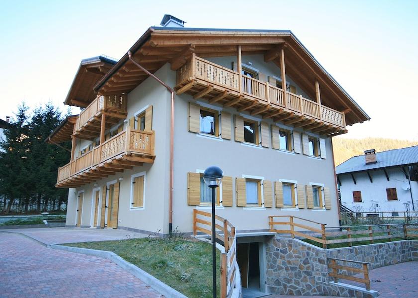 Veneto Falcade Exterior Detail