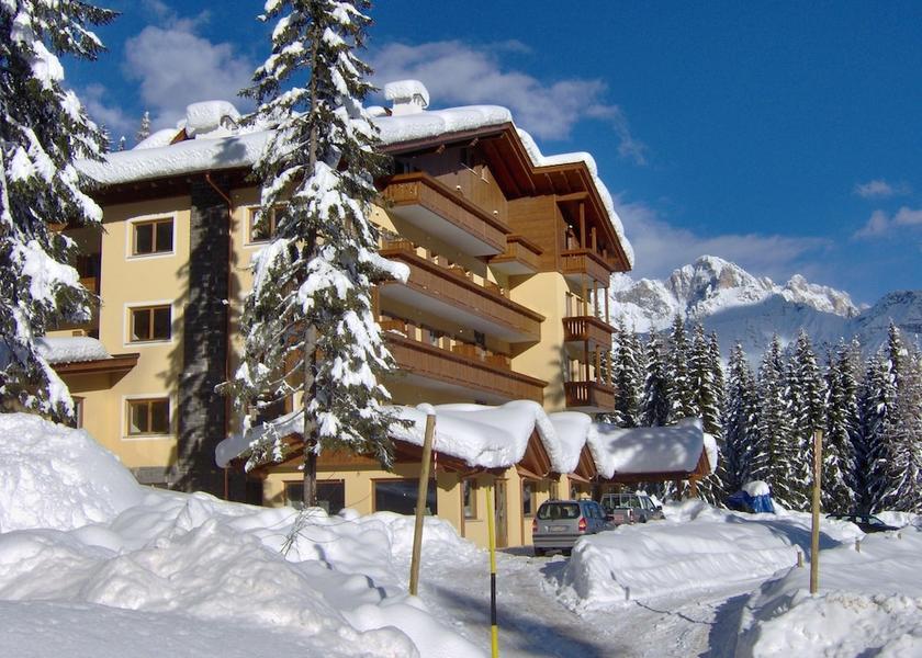 Veneto Falcade Exterior Detail