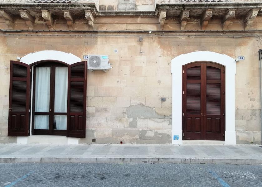 Sicily Avola Exterior Detail