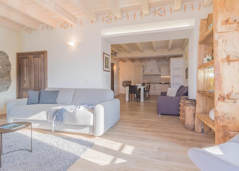 Lombardy Varenna Room