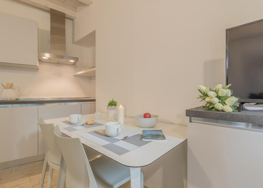 Lombardy Varenna Room