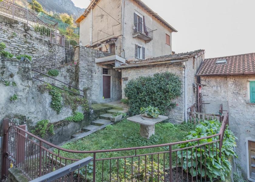 Lombardy Varenna Room