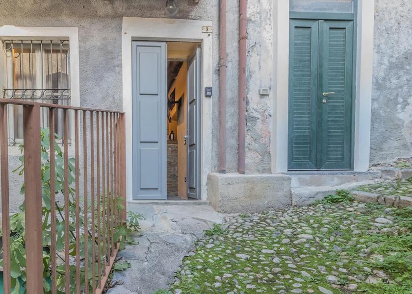 Lombardy Varenna Room