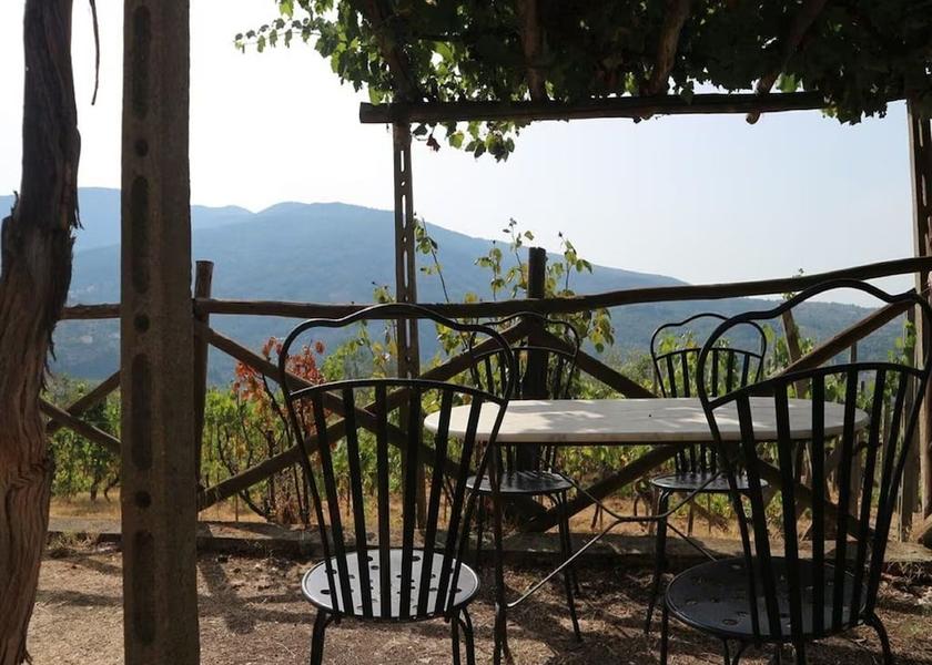 Tuscany Pelago Exterior Detail