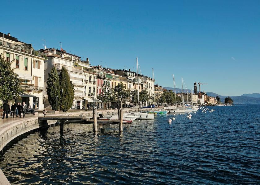 Lombardy Roe Volciano Marina