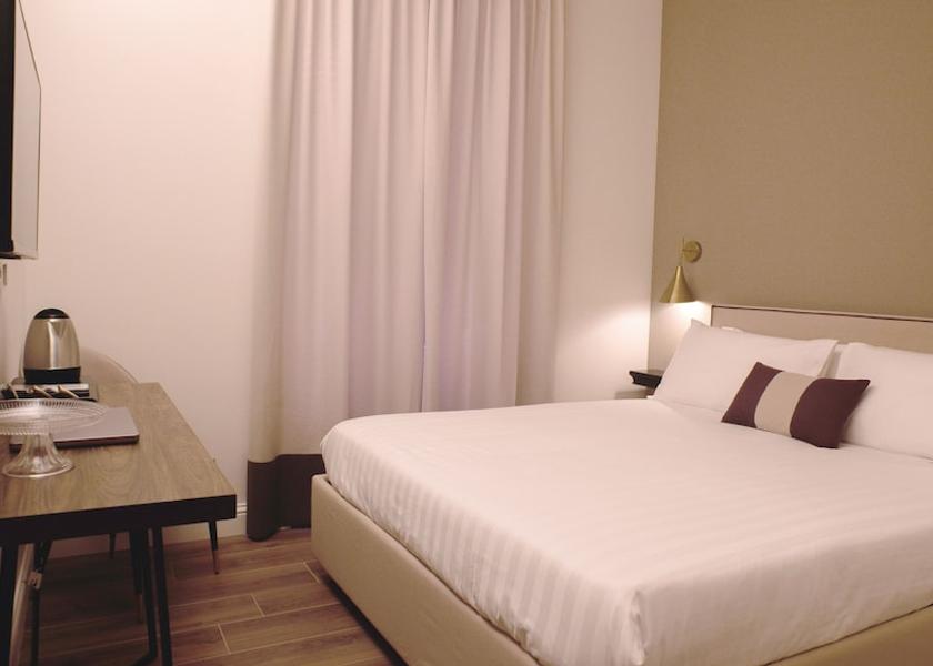 Lombardy Laveno Mombello Room