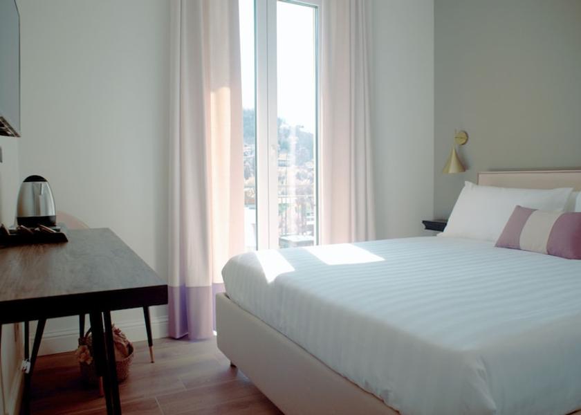 Lombardy Laveno Mombello Room