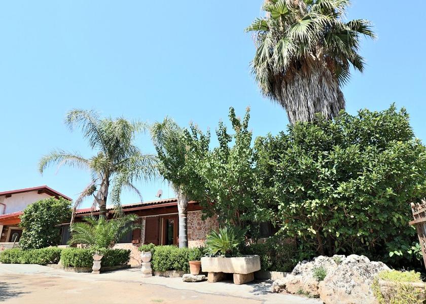 Puglia Racale Exterior Detail