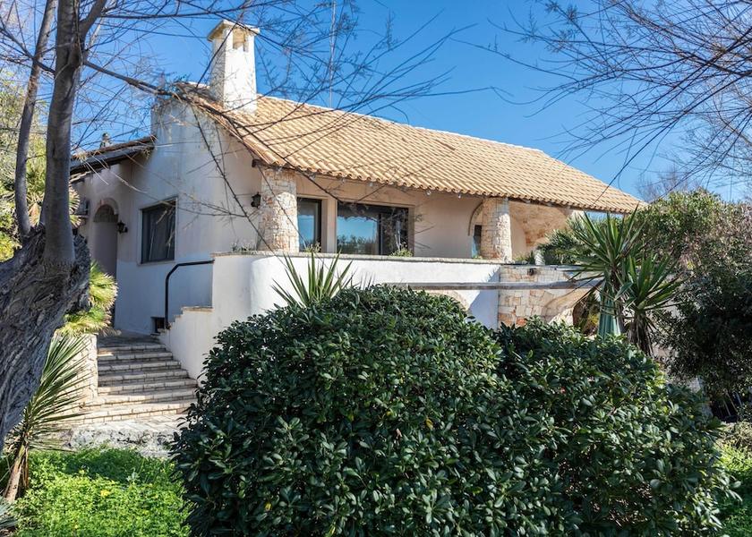 Puglia Racale Garden