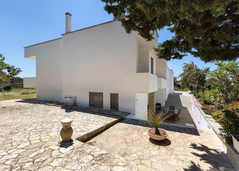 Puglia Racale Exterior Detail