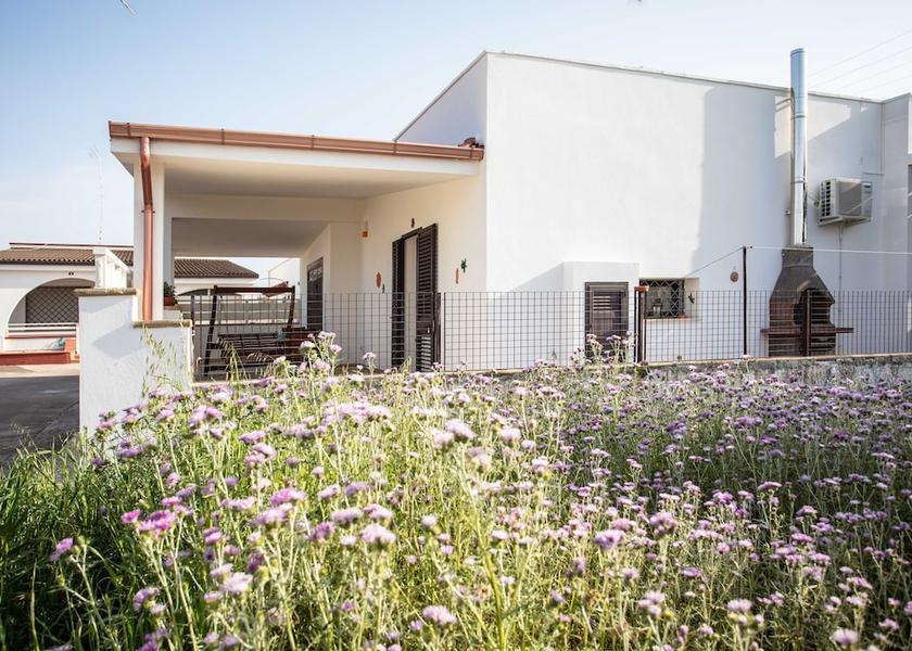 Puglia Racale Facade