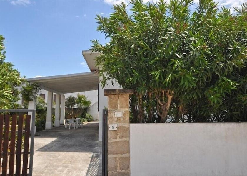 Puglia Racale Entrance