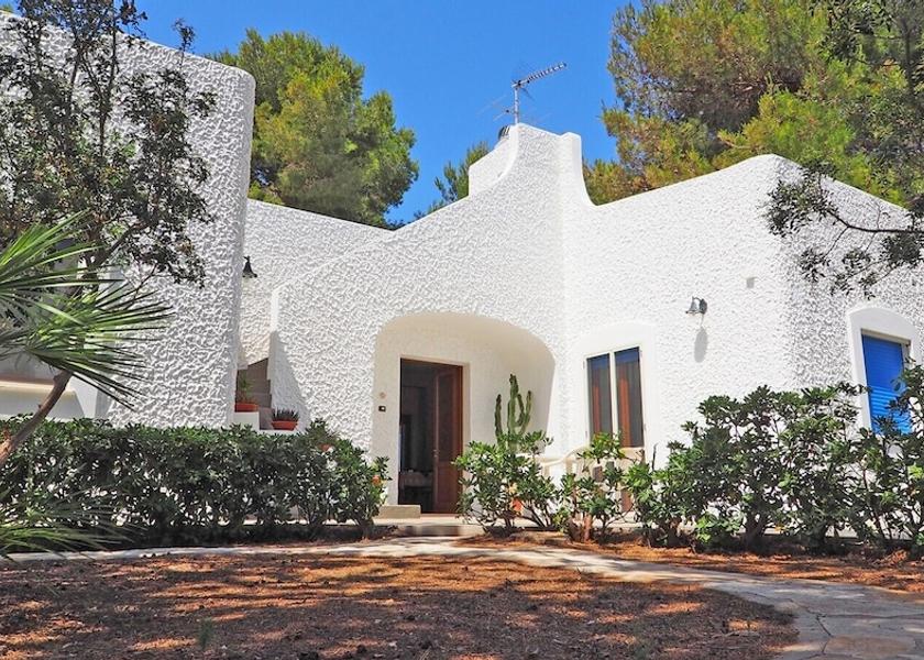 Puglia Racale Exterior Detail