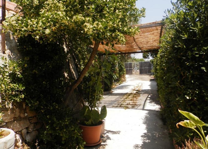 Puglia Racale Garden