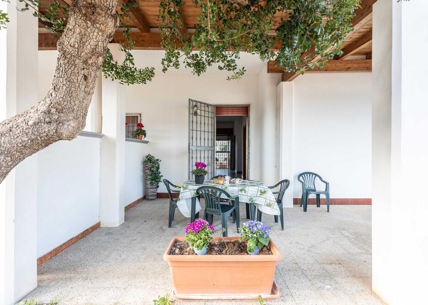 Puglia Racale Exterior Detail