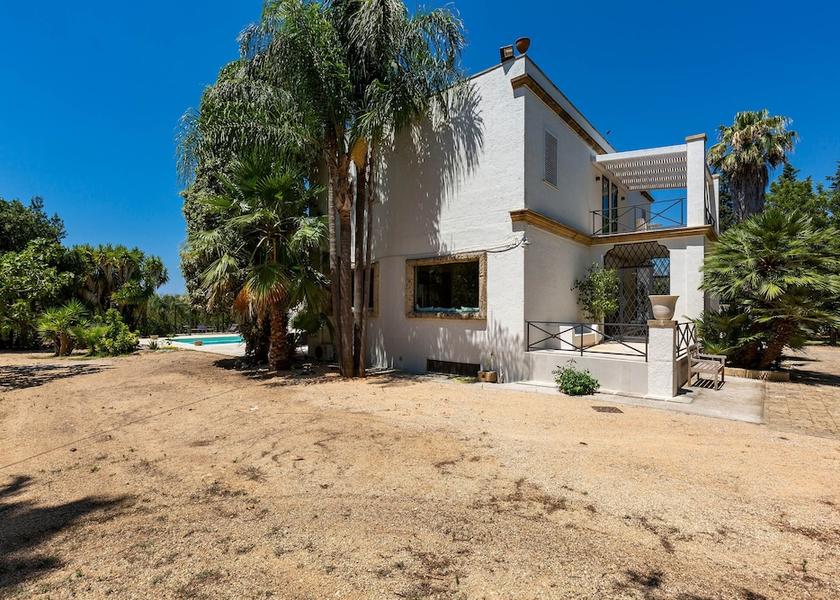 Puglia Alezio Facade