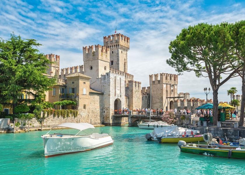 Lombardy Tremosine Amenity