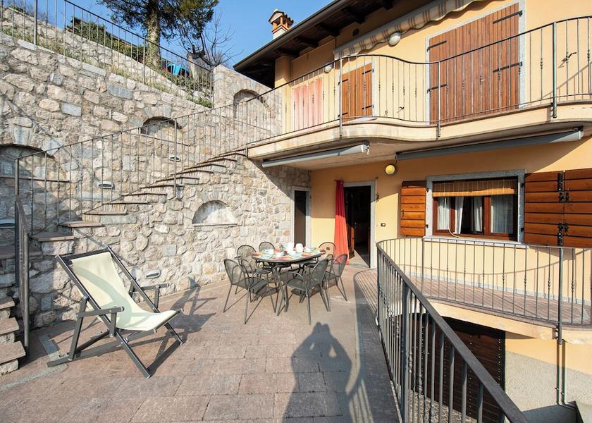 Lombardy Tremosine Outdoor Dining