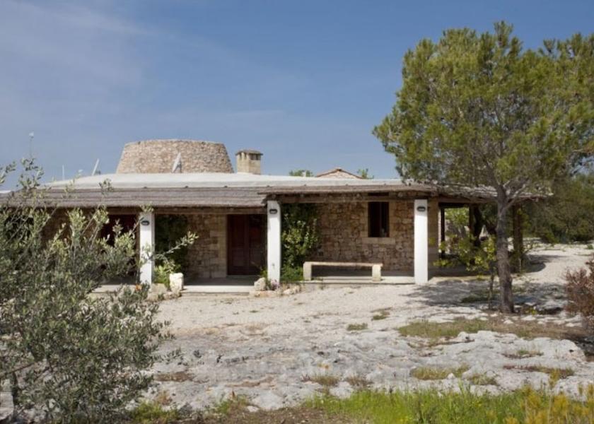 Puglia Morciano di Leuca Exterior Detail