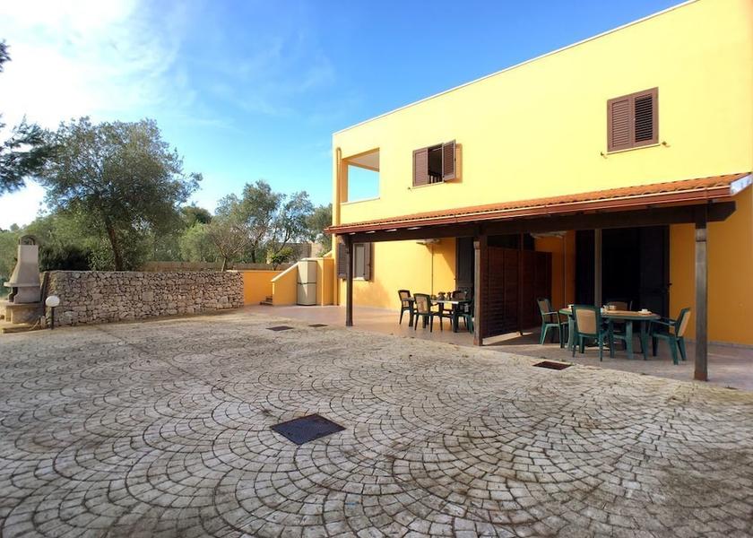 Puglia Morciano di Leuca Interior Entrance