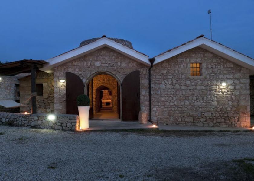 Puglia Morciano di Leuca Exterior Detail