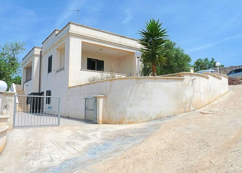 Puglia Morciano di Leuca Exterior Detail