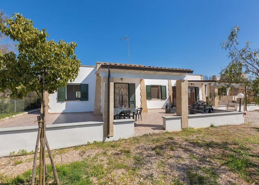 Puglia Morciano di Leuca Exterior Detail