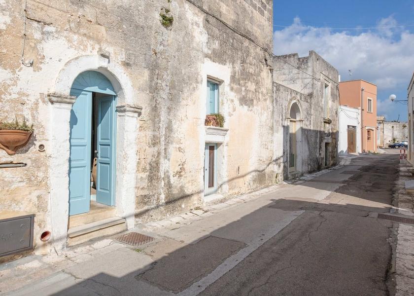 Puglia Ortelle Exterior Detail