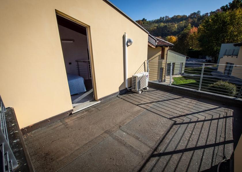Piedmont Alba Exterior Detail