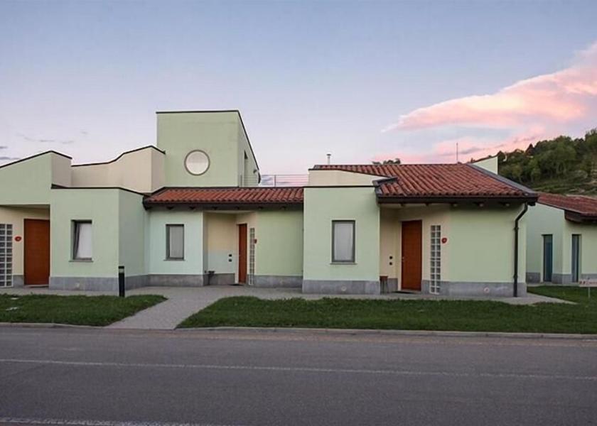 Piedmont Alba Entrance