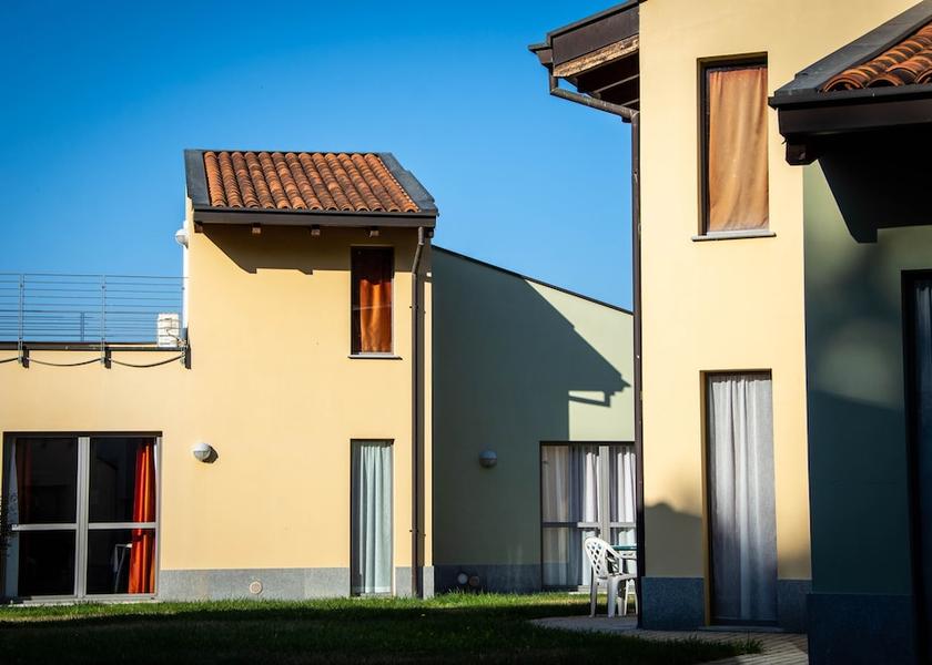 Piedmont Alba Exterior Detail