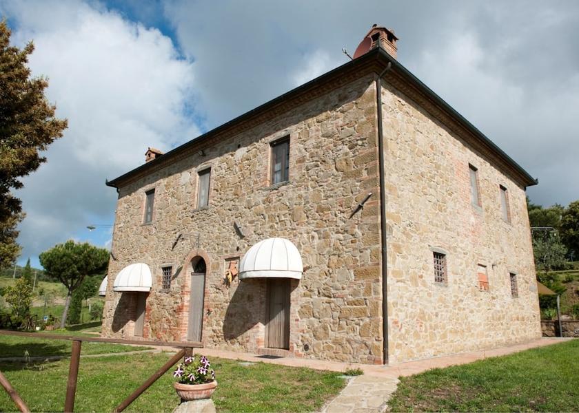 Tuscany Sinalunga Exterior Detail