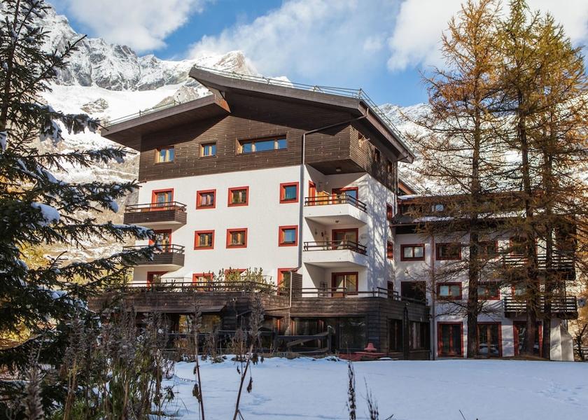 Valle d'Aosta Valtournenche Exterior Detail