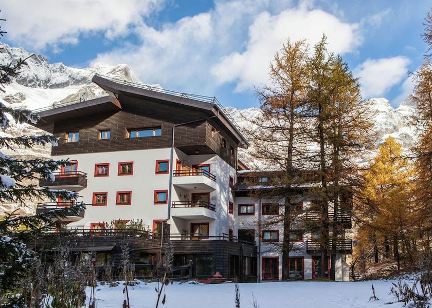 Valle d'Aosta Valtournenche Exterior Detail