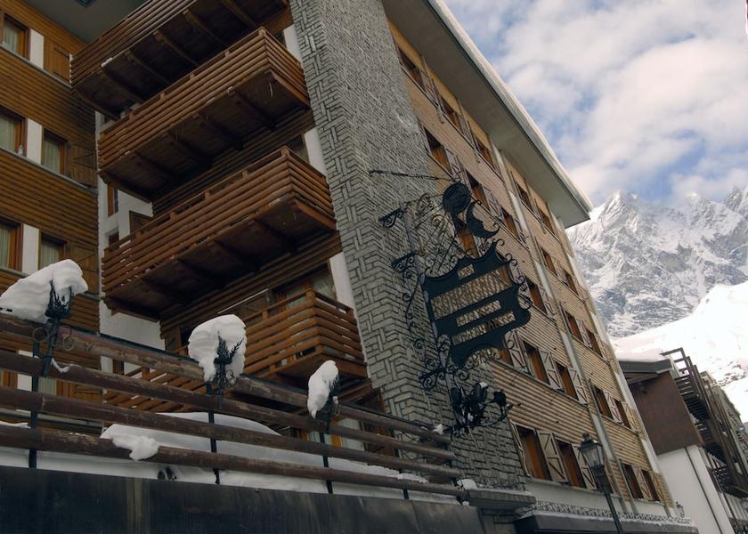 Valle d'Aosta Valtournenche Exterior Detail