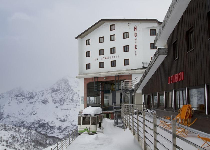 Valle d'Aosta Valtournenche Terrace