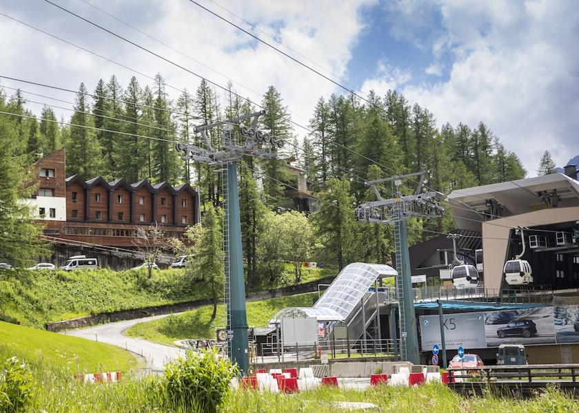 Valle d'Aosta Valtournenche Facade