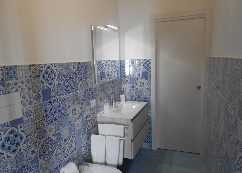 Campania Capaccio-Paestum Bathroom