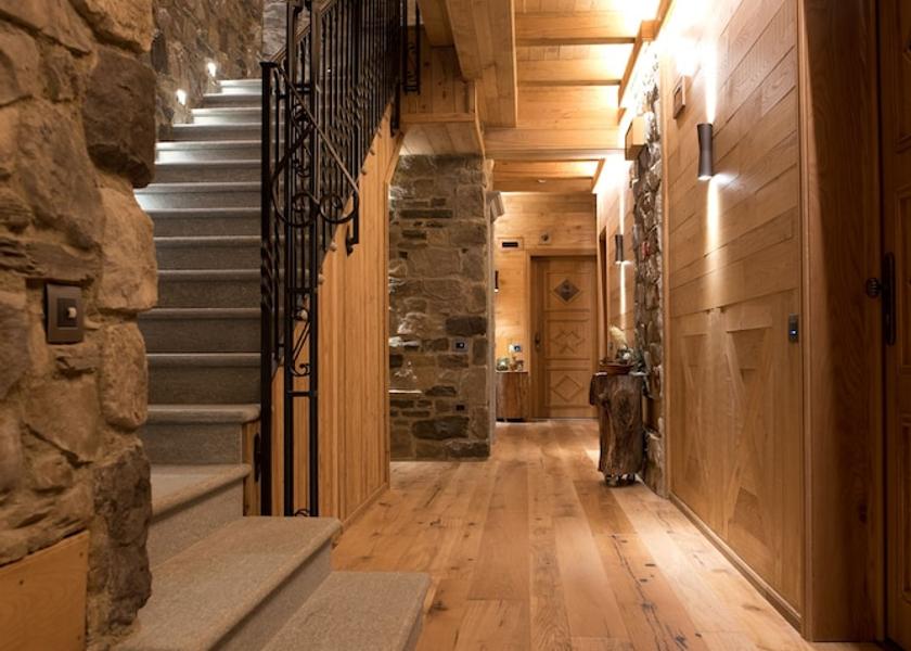 Piedmont Limone Piemonte Interior Entrance